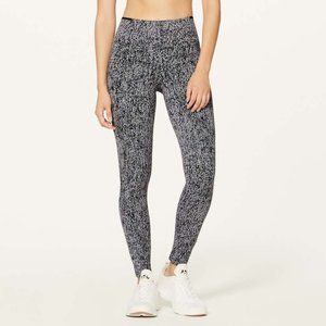 Lululemon Run On Tight 25"